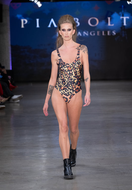 Women Swimsuit Leo Love ᴸᴵᴹᴵᵀᴱᴰ