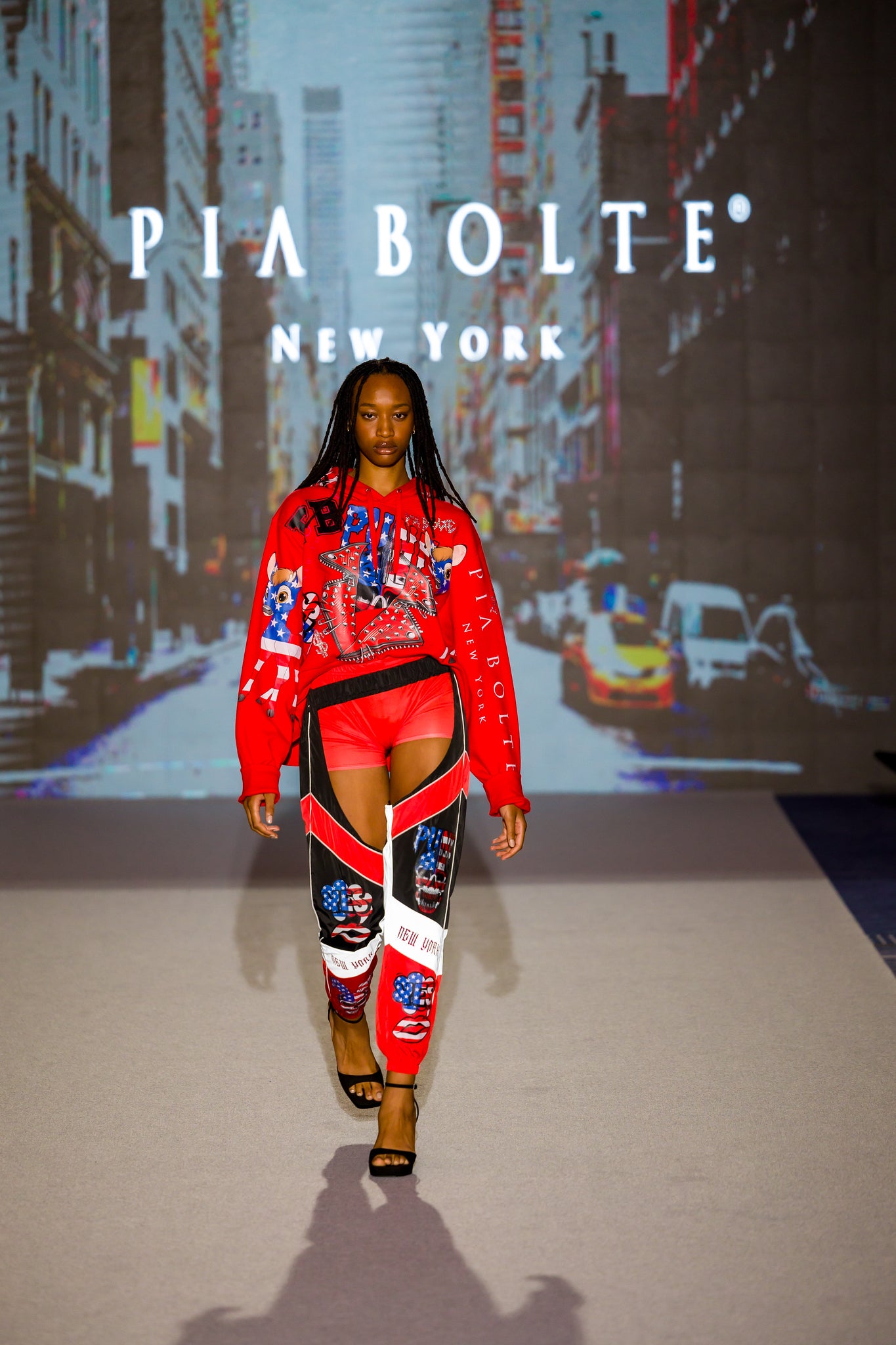 CHAPS NYC Runway red black