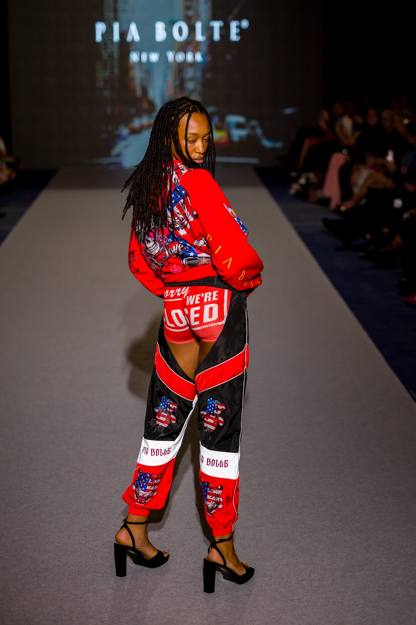 CHAPS NYC Runway red black