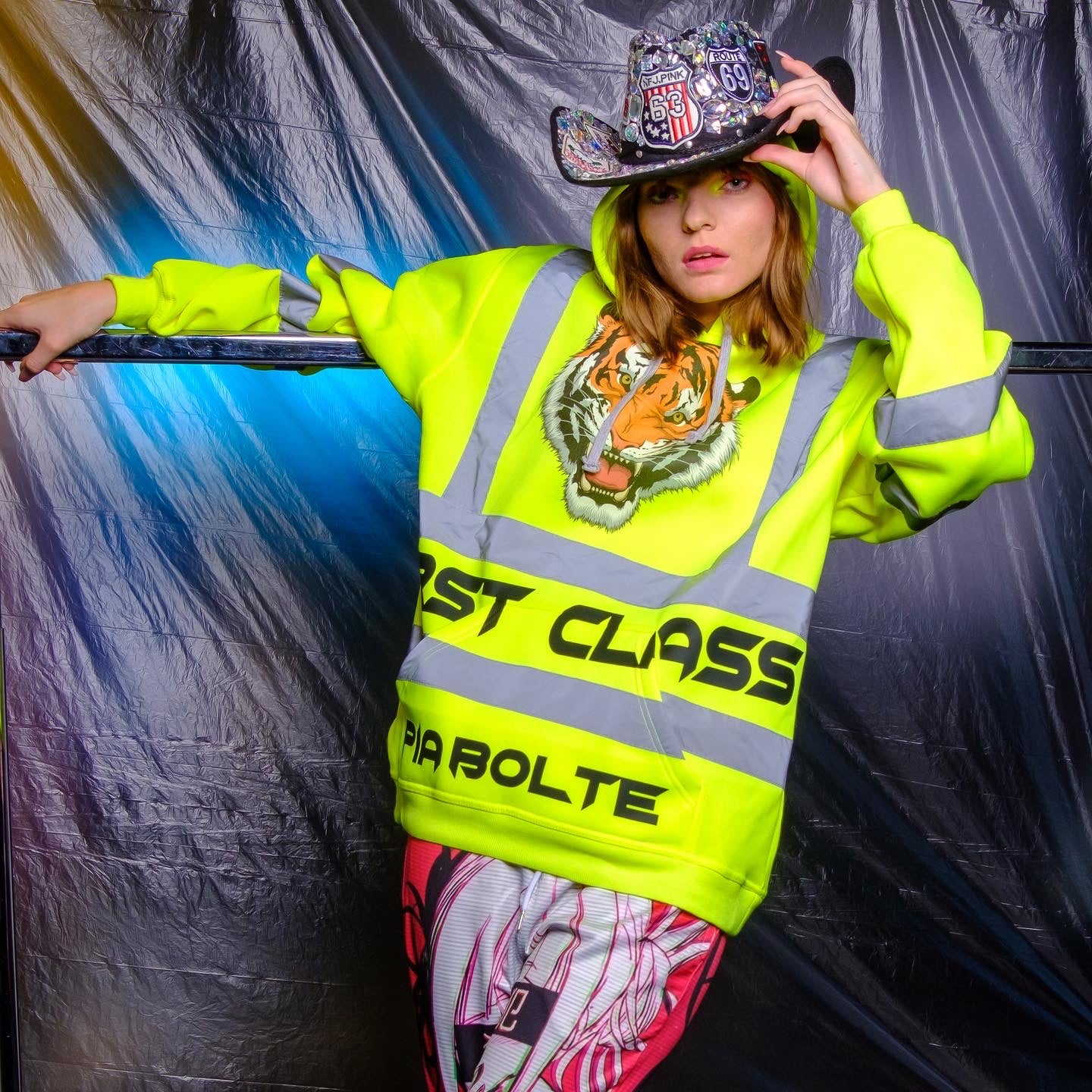 Hoodie construction Worker neon yellow