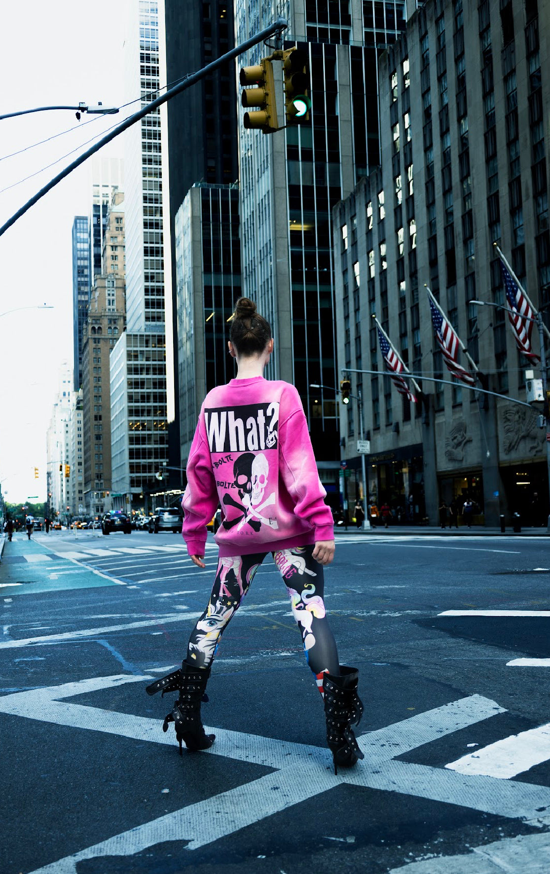 SWEATSHIRT what is LOVE? ɴᴇᴡ ʟɪᴍɪᴛᴇᴅ ᴄᴏʟʟᴇᴄᴛɪᴏɴ