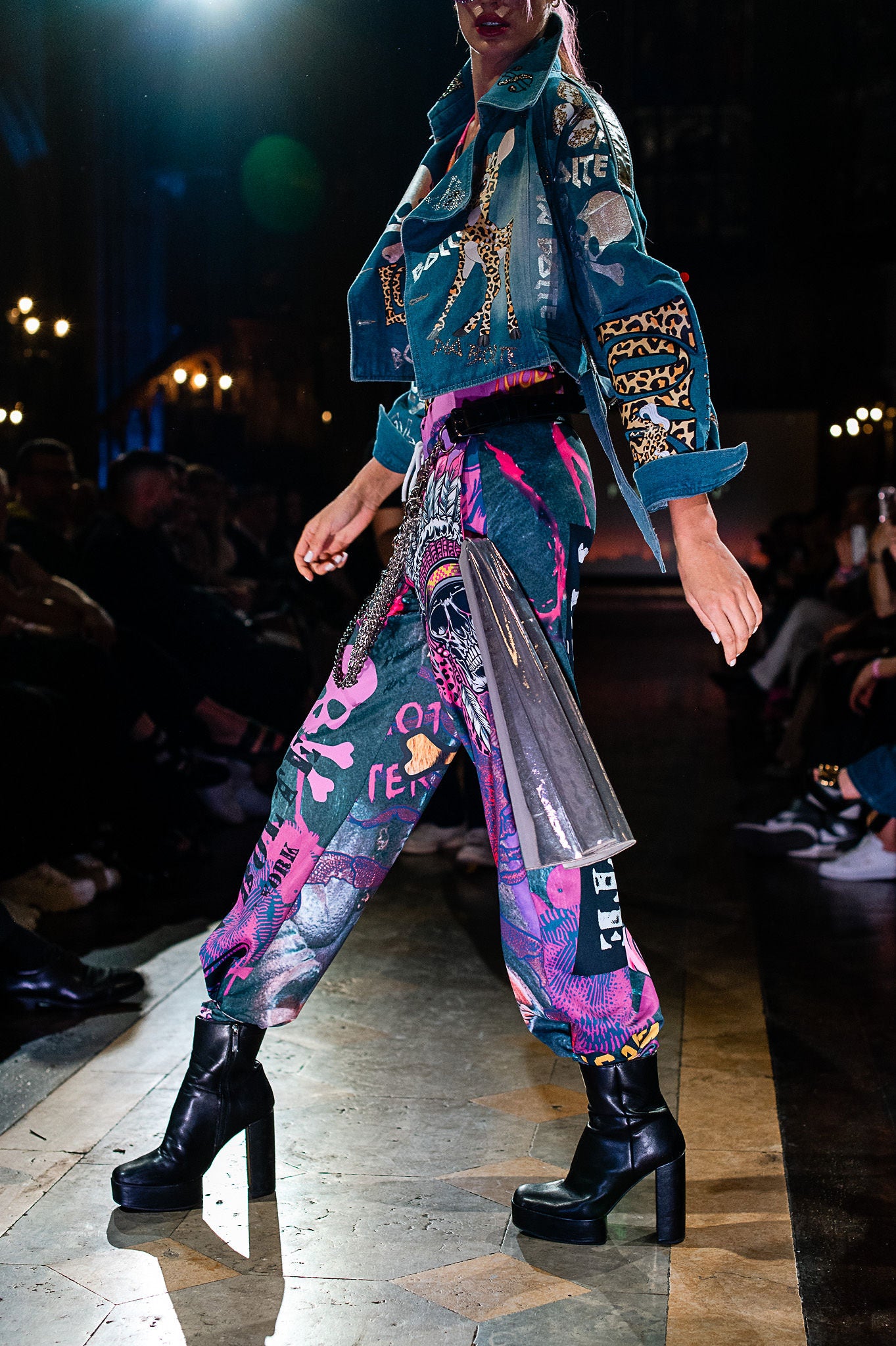 PIA BOLTE® Hose - Pink Indiana Skull