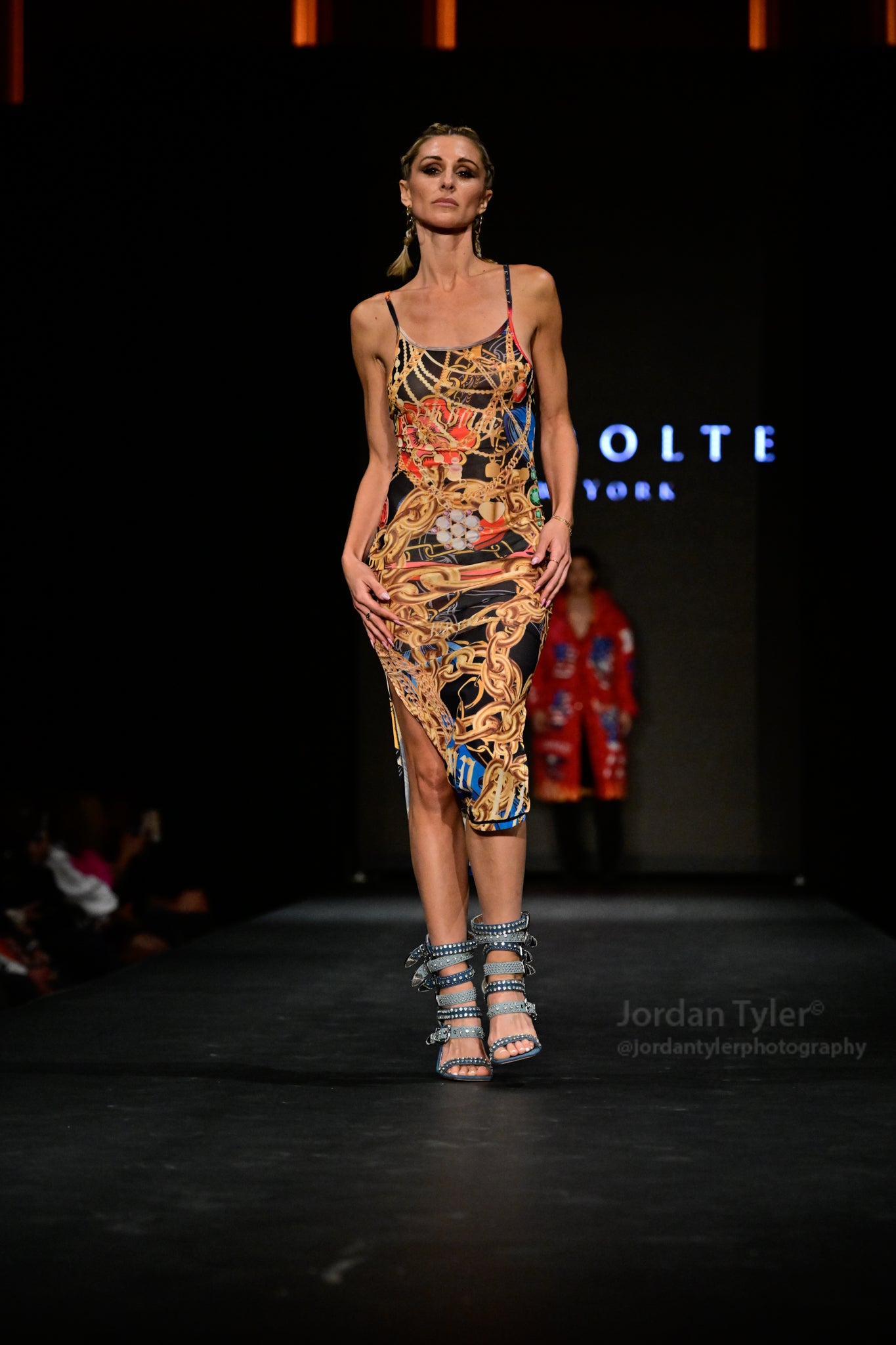 GO LUXURY CHAIN Dress Golden Eye - PIA BOLTE® COUTURE