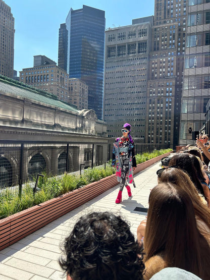 PIA BOLTE® Couture Mantel – NYC Runway „Urban Chaos“ - PIA BOLTE® COUTURE