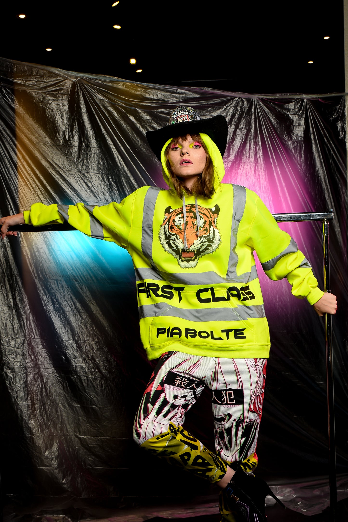 Hoodie construction Worker neon yellow